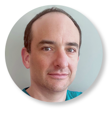 Baar_Alejandro_International Headshot.png